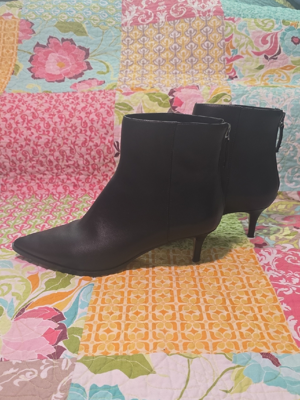 Saks Fifth Avenue Black Pointed-Toe Ankle Booties